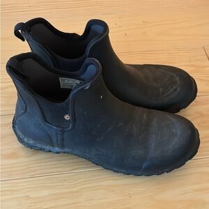 BOGS Men's Black Waterproof Boots size 11